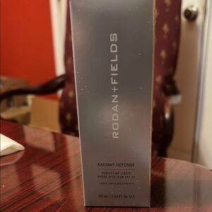 Rodan + Fields Radiant Defense Perfecting Liquid - Beige 2